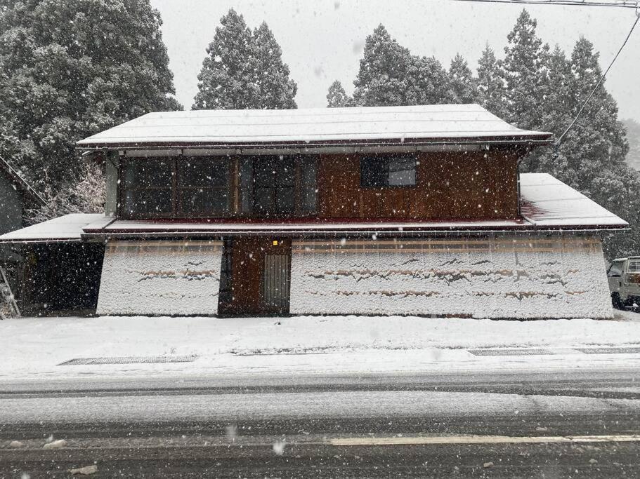 דירות Way Shirakawago - Private, Free Parking And Newly Opened 2022 Way Shirakawago מראה חיצוני תמונה