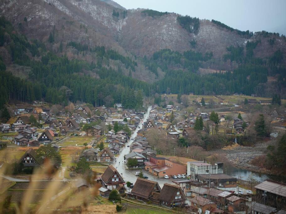 דירות Way Shirakawago - Private, Free Parking And Newly Opened 2022 Way Shirakawago מראה חיצוני תמונה